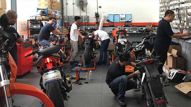 KTM motorcycle service